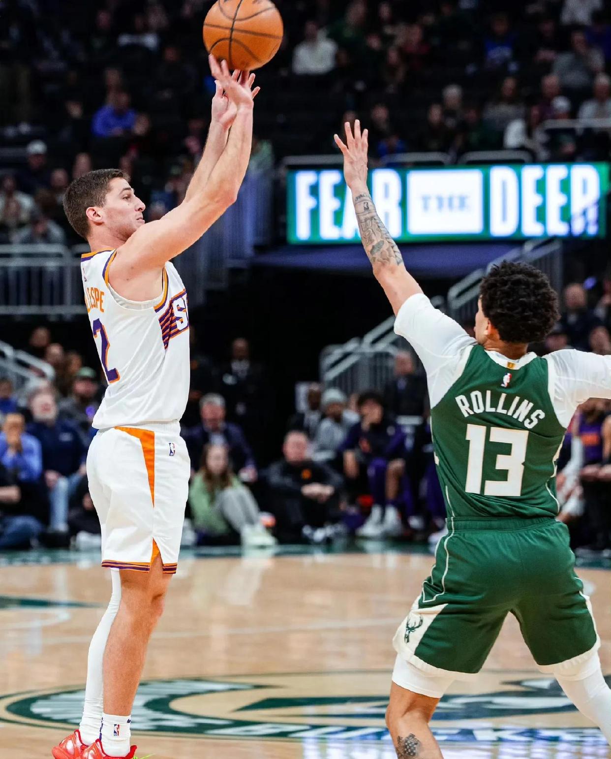  阿扎伦卡爆冷击败雄鹿，战术调整引爆全场！