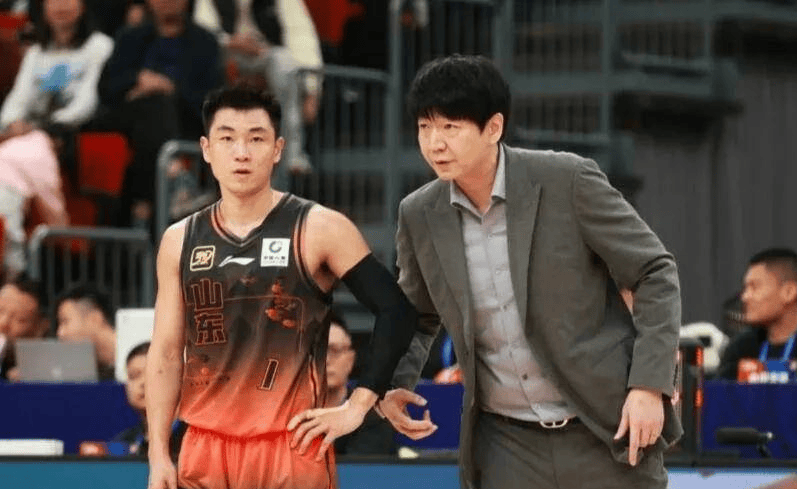 开云官方平台转折点！山东男篮单刀错失，全明星赛今夜攻防权衡，赛场秩序良好，阵容厚度经受考验的简单介绍