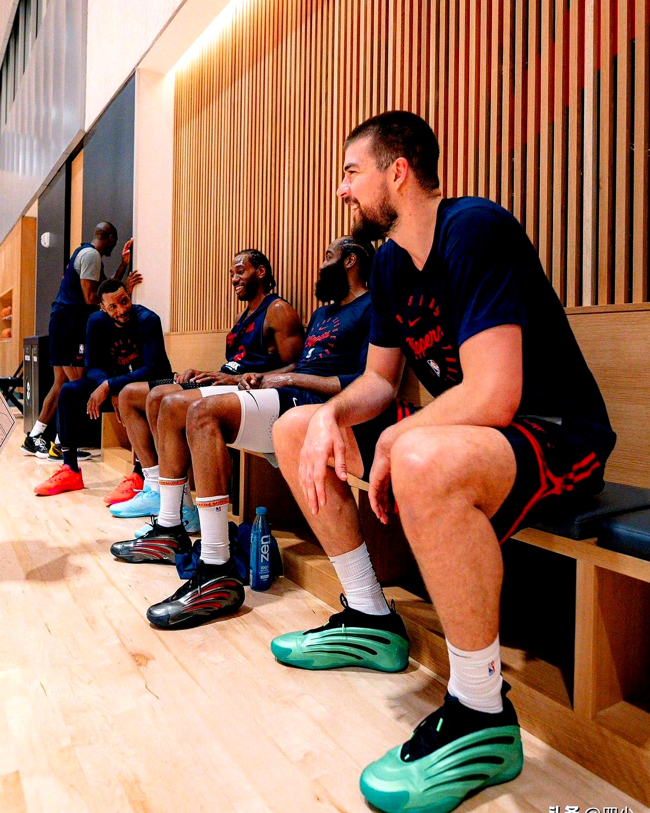 转折点克里夫兰骑士临场应变，CBA常规赛关键时刻攻防权衡，态度坚定，纪律约束更严格的简单介绍